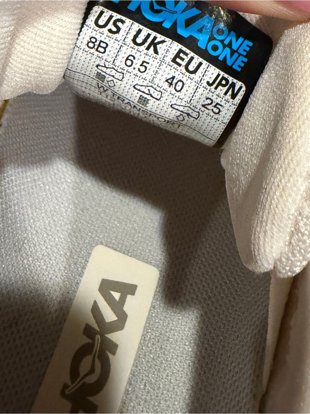 Women’s Hoka Transport Cream/White Gum Sole (Like New) - Picture 7 of 7